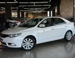 KIA CERATO 1.6 SX3 16V GASOLINA 4P AUTOMÁTICO KIA CERATO 1.6 SX3 16V GASOLINA 4P AUTOMÁTICO