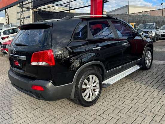 KIA-SORENTO-2.4 16V GASOLINA EX 7L 4WD AUTOMÁTICO KIA-SORENTO-2010