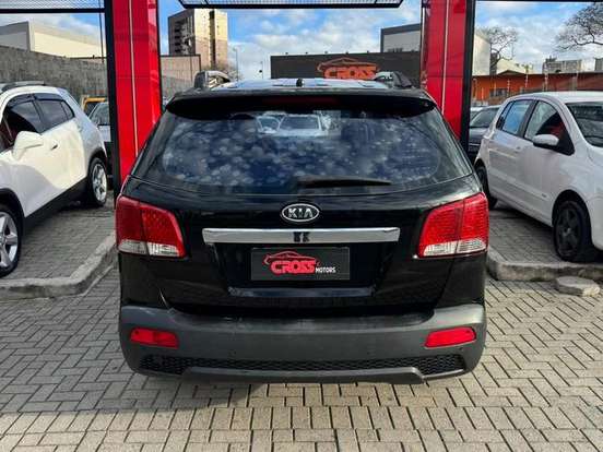 KIA-SORENTO-2.4 16V GASOLINA EX 7L 4WD AUTOMÁTICO KIA-SORENTO-2010