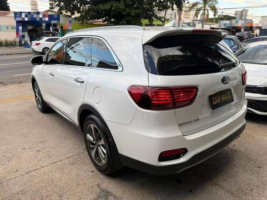 KIA-SORENTO-2.4 16V GASOLINA EX 7L AUTOMÁTICO KIA-SORENTO-2018