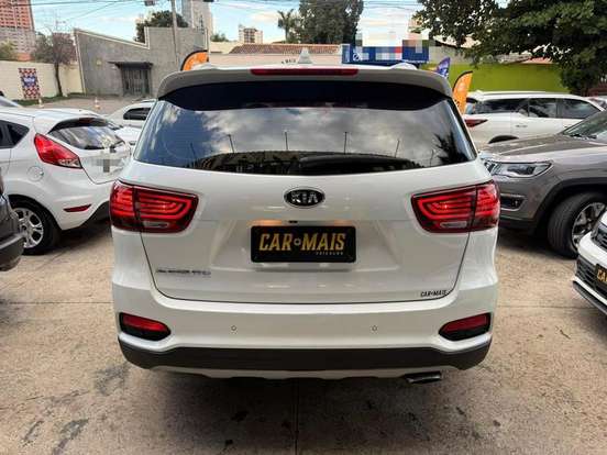 KIA-SORENTO-2.4 16V GASOLINA EX 7L AUTOMÁTICO KIA-SORENTO-2018
