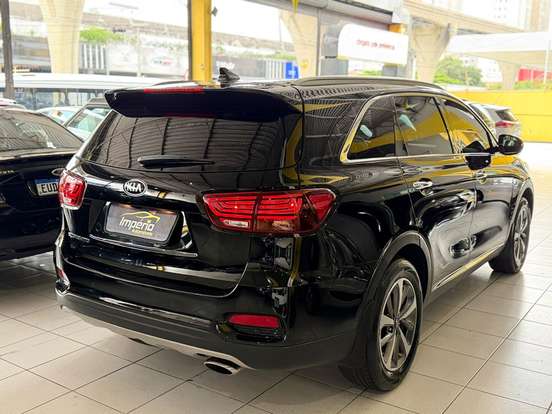 KIA-SORENTO-2.4 16V GASOLINA EX 7L AWD AUTOMÁTICO KIA-SORENTO-2017