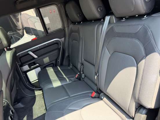 LAND ROVER-DEFENDER-3.0 D300 TURBO DIESEL MHEV 130 OUTBOUND AWD AUTOMÁTICO LAND ROVER-DEFENDER-2023