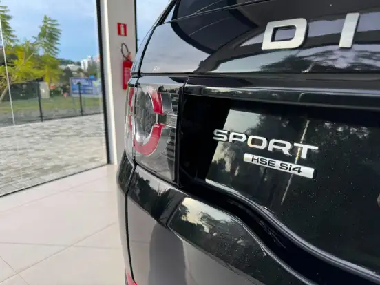 LAND ROVER-DISCOVERY SPORT-2015
