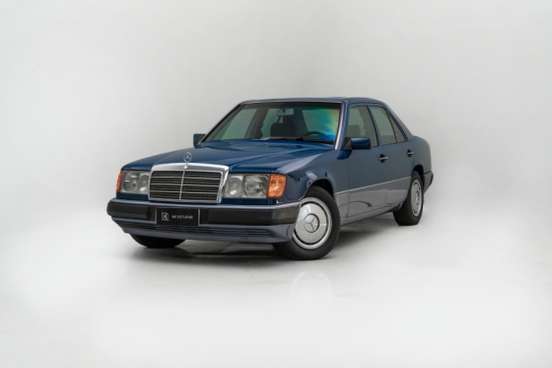 MERCEDES-BENZ-230 E-1990
