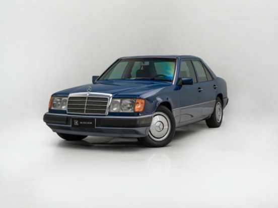 MERCEDES-BENZ-230 E-2.3 8V GASOLINA 4P AUTOMÁTICO MERCEDES-BENZ-230 E-1990