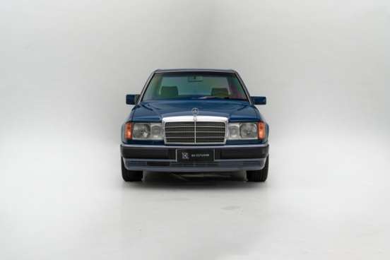 MERCEDES-BENZ-230 E-1990