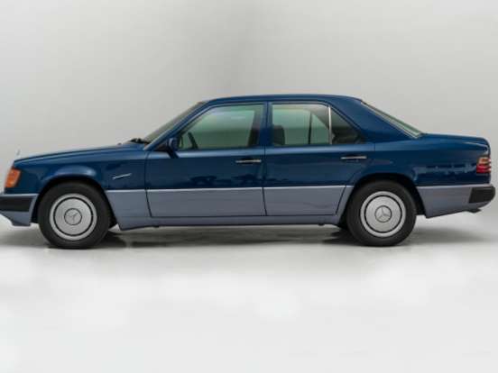 MERCEDES-BENZ-230 E-2.3 8V GASOLINA 4P AUTOMÁTICO MERCEDES-BENZ-230 E-1990
