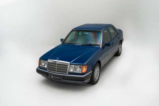 MERCEDES-BENZ-230 E-2.3 8V GASOLINA 4P AUTOMÁTICO MERCEDES-BENZ-230 E-1990