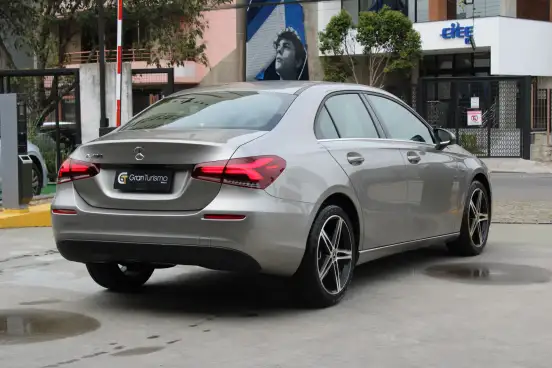 MERCEDES-BENZ-A 200-1.3 CGI GASOLINA STYLE SEDAN 7G-DCT MERCEDES-BENZ-A 200-2020