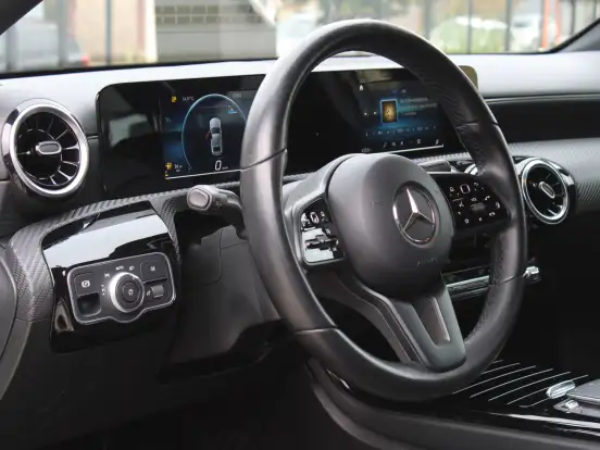MERCEDES-BENZ-A 200-1.3 CGI GASOLINA STYLE SEDAN 7G-DCT MERCEDES-BENZ-A 200-2020