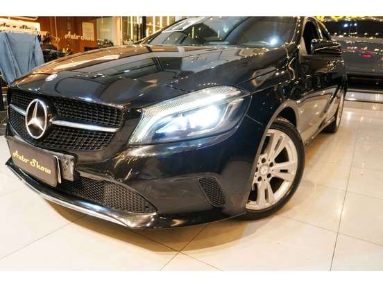 MERCEDES-BENZ-A 200-2016