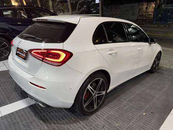 MERCEDES-BENZ-A 250-2019