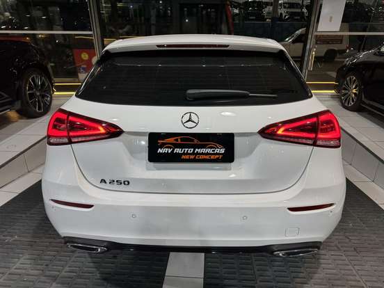 MERCEDES-BENZ-A 250-2019
