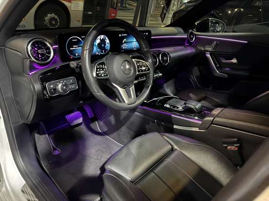 MERCEDES-BENZ-A 250-2019