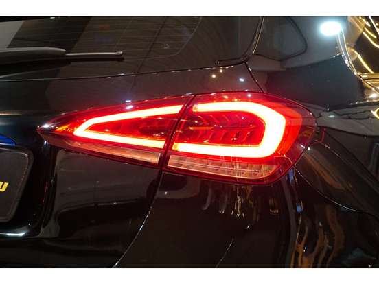 MERCEDES-BENZ-A 250-2019