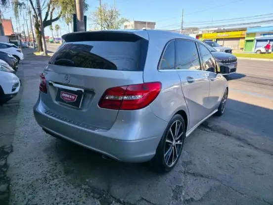 MERCEDES-BENZ-B 200-1.6 SPORT TURBO GASOLINA 4P AUTOMÁTICO MERCEDES-BENZ-B 200-2012