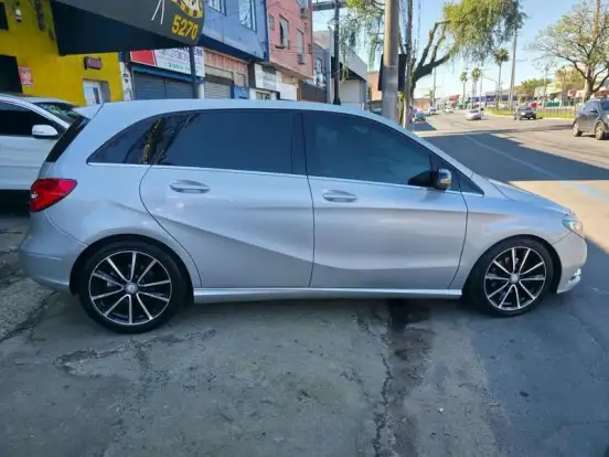 MERCEDES-BENZ-B 200-2012