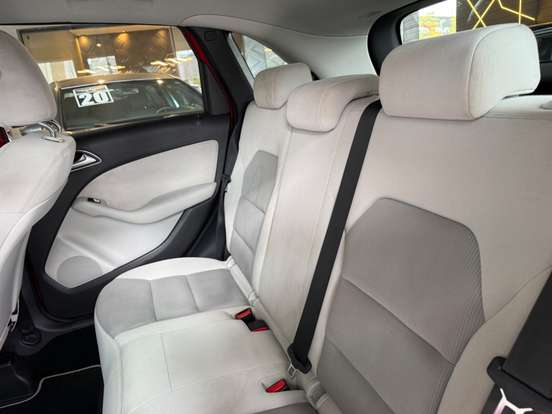 MERCEDES-BENZ-B 200-1.6 SPORT TURBO GASOLINA 4P AUTOMÁTICO MERCEDES-BENZ-B 200-2013
