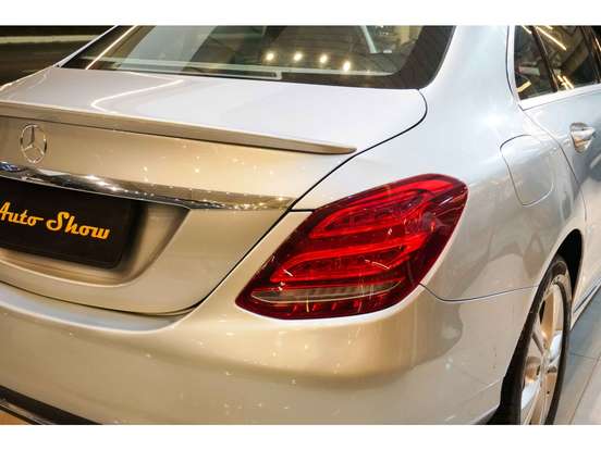 MERCEDES-BENZ-C 180-1.6 CGI AVANTGARDE 16V TURBO GASOLINA 4P AUTOMÁTICO MERCEDES-BENZ-C 180-2017