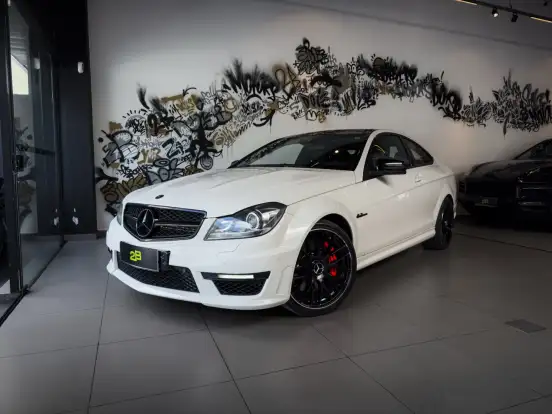MERCEDES-BENZ-C 63 AMG-6.2 V8 GASOLINA COUPÉ MCT MERCEDES-BENZ-C 63 AMG-2012