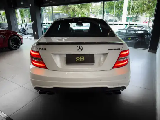 MERCEDES-BENZ-C 63 AMG-2012