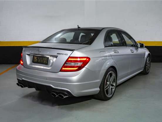 MERCEDES-BENZ-C 63 AMG-6.2 V8 GASOLINA MCT MERCEDES-BENZ-C 63 AMG-2011