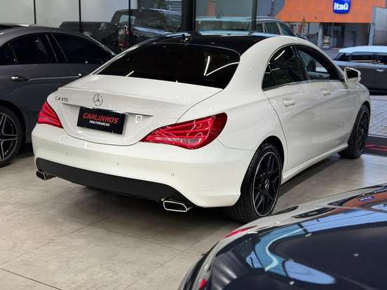 MERCEDES-BENZ-CLA 200-2015