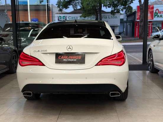 MERCEDES-BENZ-CLA 200-2015