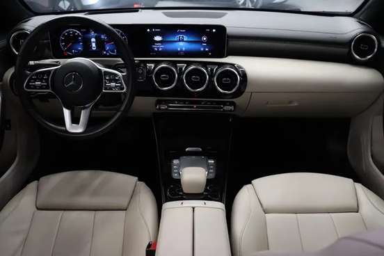 MERCEDES-BENZ-CLA 250-2020