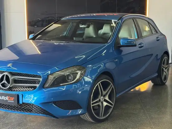 MERCEDES-BENZ-CLASSE A-1.6 200 TURBO STYLE GASOLINA 4P AUTOMATIZADO MERCEDES-BENZ-CLASSE A-2013