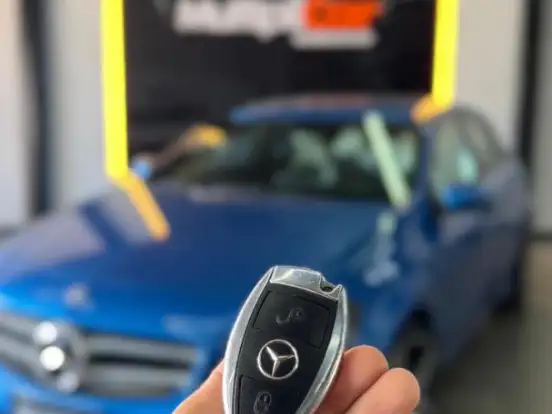 MERCEDES-BENZ-CLASSE A-1.6 200 TURBO STYLE GASOLINA 4P AUTOMATIZADO MERCEDES-BENZ-CLASSE A-2013