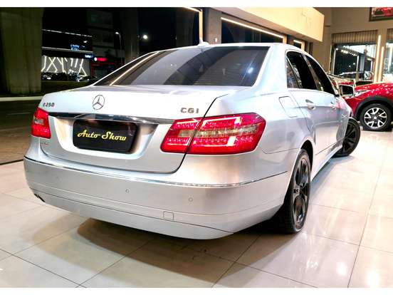 MERCEDES-BENZ-E 250-1.8 CGI AVANTGARDE 16V GASOLINA 4P AUTOMÁTICO MERCEDES-BENZ-E 250-2010