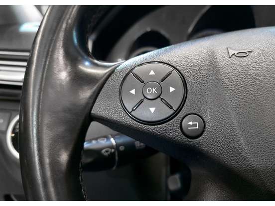 MERCEDES-BENZ-E 250-2010