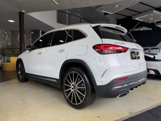 MERCEDES-BENZ-GLA 200-1.3 GCI GASOLINA AMG LINE 7G-DCT MERCEDES-BENZ-GLA 200-2022
