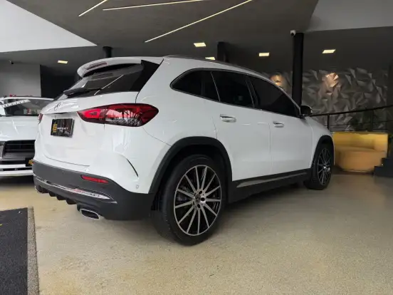 MERCEDES-BENZ-GLA 200-1.3 GCI GASOLINA AMG LINE 7G-DCT MERCEDES-BENZ-GLA 200-2022