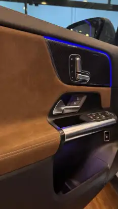 MERCEDES-BENZ-GLA 200-2024