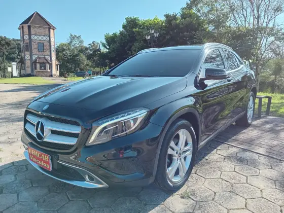 MERCEDES-BENZ GLA 200 1.6 CGI ADVANCE 16V TURBO FLEX 4P AUTOMÁTICO