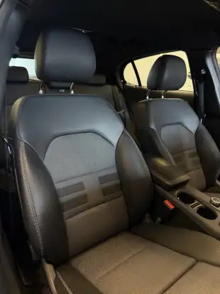 MERCEDES-BENZ-GLA 200-2015