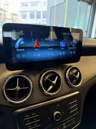 MERCEDES-BENZ-GLA 200-2015