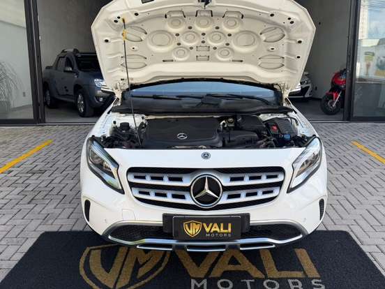 MERCEDES-BENZ-GLA 200-1.6 CGI FLEX ADVANCE 7G-DCT MERCEDES-BENZ-GLA 200-2019