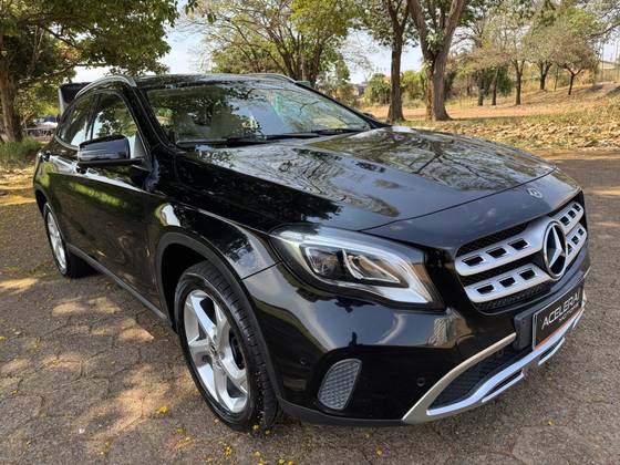 MERCEDES-BENZ GLA 200 1.6 CGI FLEX ADVANCE 7G-DCT