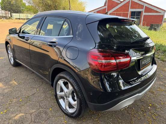 MERCEDES-BENZ-GLA 200-1.6 CGI FLEX ADVANCE 7G-DCT MERCEDES-BENZ-GLA 200-2019