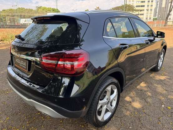 MERCEDES-BENZ-GLA 200-1.6 CGI FLEX ADVANCE 7G-DCT MERCEDES-BENZ-GLA 200-2019