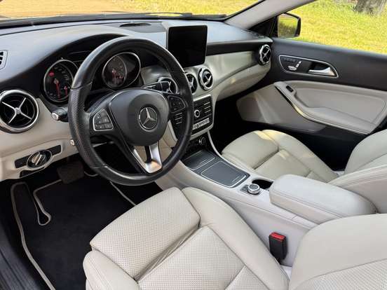 MERCEDES-BENZ-GLA 200-1.6 CGI FLEX ADVANCE 7G-DCT MERCEDES-BENZ-GLA 200-2019