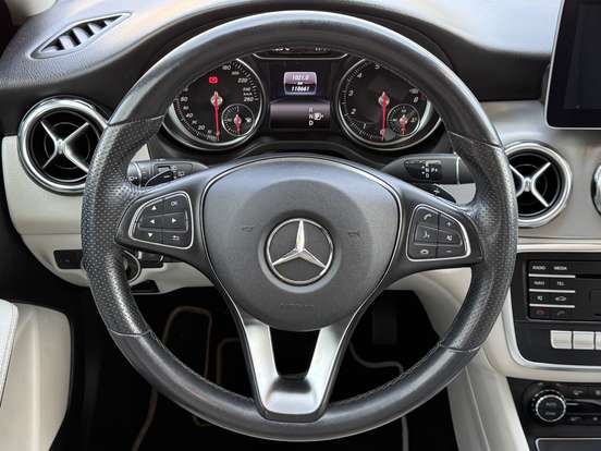 MERCEDES-BENZ-GLA 200-1.6 CGI FLEX ADVANCE 7G-DCT MERCEDES-BENZ-GLA 200-2019