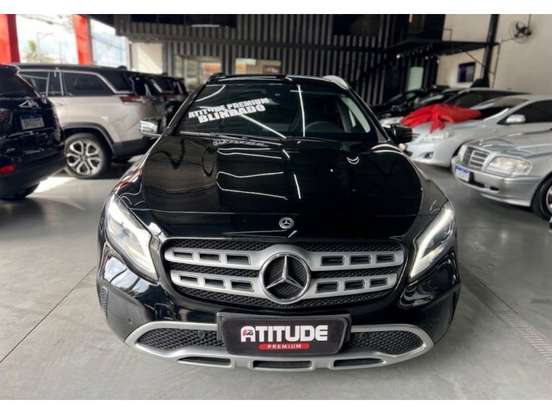 MERCEDES-BENZ-GLA 200-1.6 CGI FLEX ADVANCE 7G-DCT MERCEDES-BENZ-GLA 200-2019