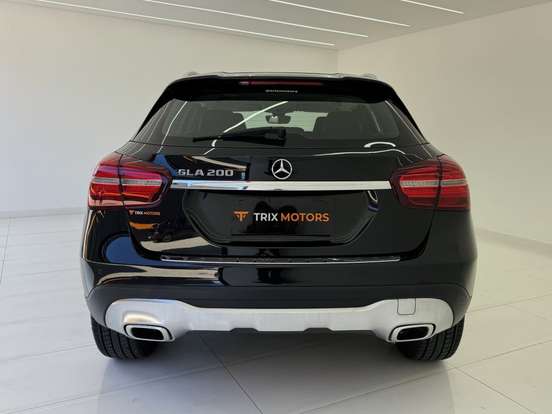 MERCEDES-BENZ-GLA 200-1.6 CGI FLEX STYLE 7G-DCT MERCEDES-BENZ-GLA 200-2017