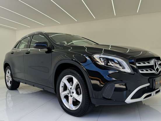 MERCEDES-BENZ-GLA 200-1.6 CGI FLEX STYLE 7G-DCT MERCEDES-BENZ-GLA 200-2017