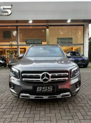 MERCEDES-BENZ-GLB 200-2021